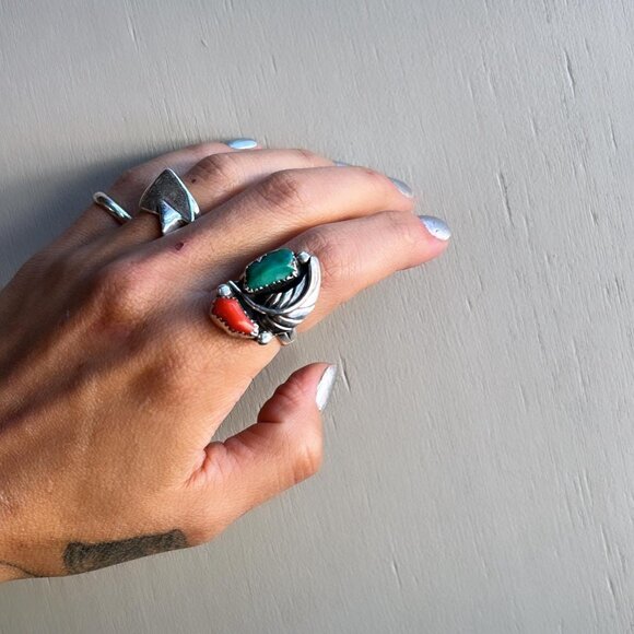 Sterling Silver Turquoise + Coral Stamped  Ring - Size 5.5 - Picture 2 of 3